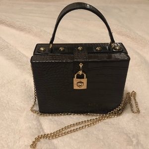 NWOT Crocodile Embossed Crossbody Purse